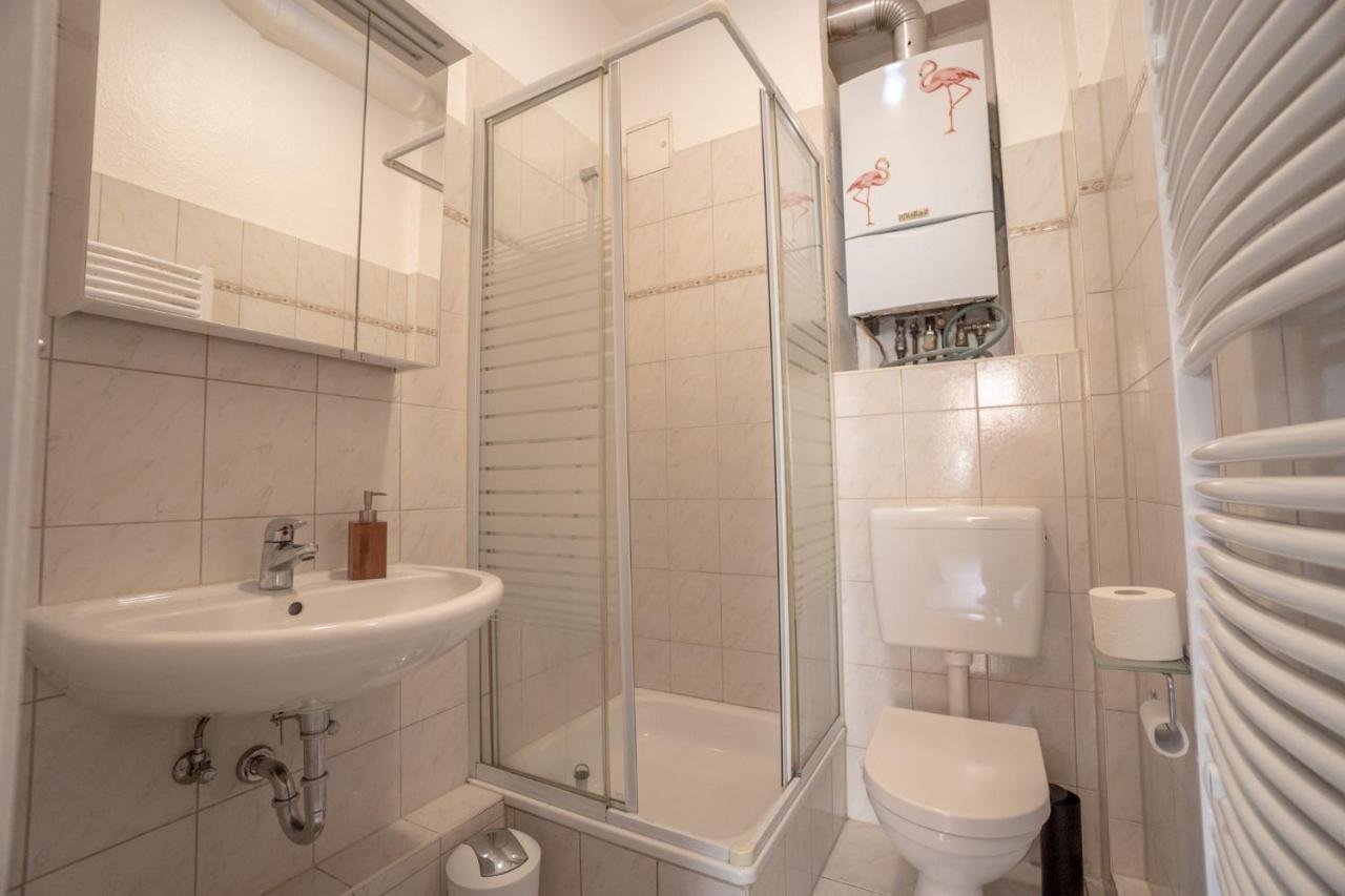 "Purple Chill" Super Zentrale Ferienwohnung Hbf-Messe-Buergerweide-Citygate-Ovb Arena เบรเมน ภายนอก รูปภาพ