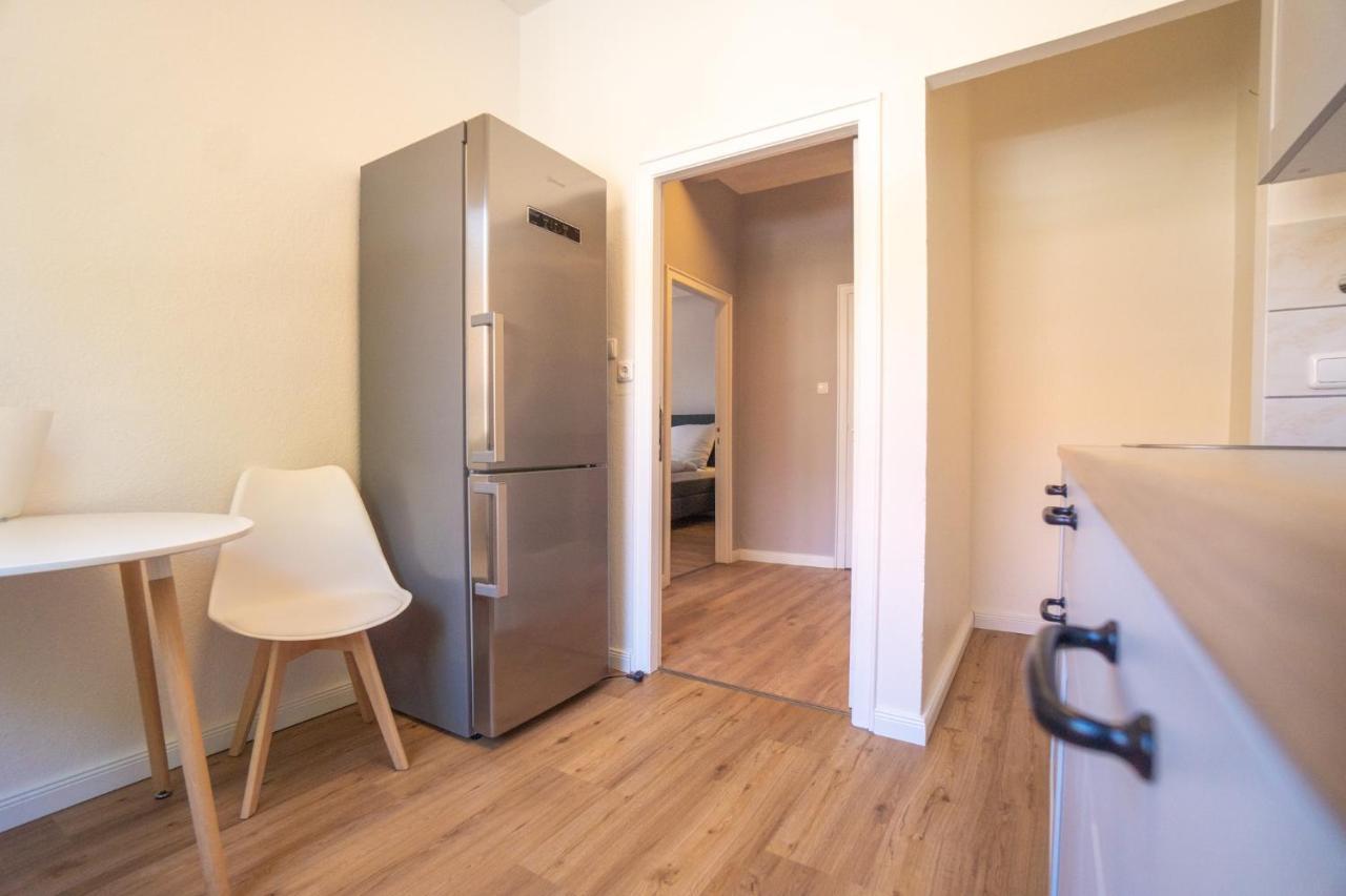 "Purple Chill" Super Zentrale Ferienwohnung Hbf-Messe-Buergerweide-Citygate-Ovb Arena เบรเมน ภายนอก รูปภาพ